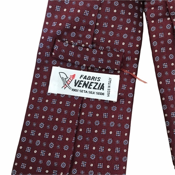Fabris Venezia Burgundy 100% Silk Geo Print Tie - Picture 4 of 4